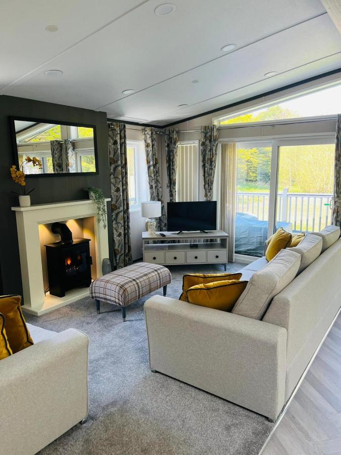Holiday home Sunbird With Hot Tub
