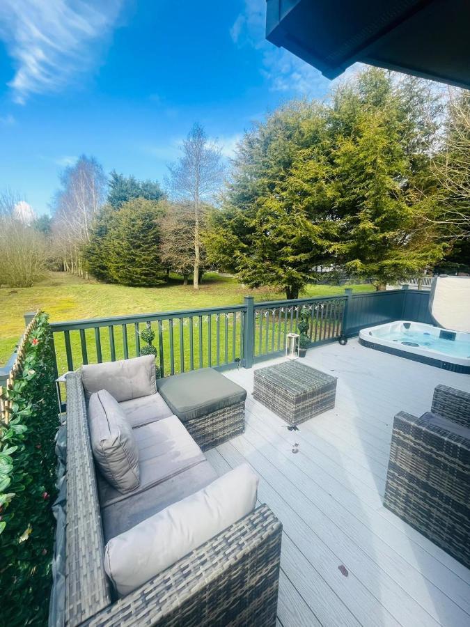 Holiday home Sunbird With Hot Tub York